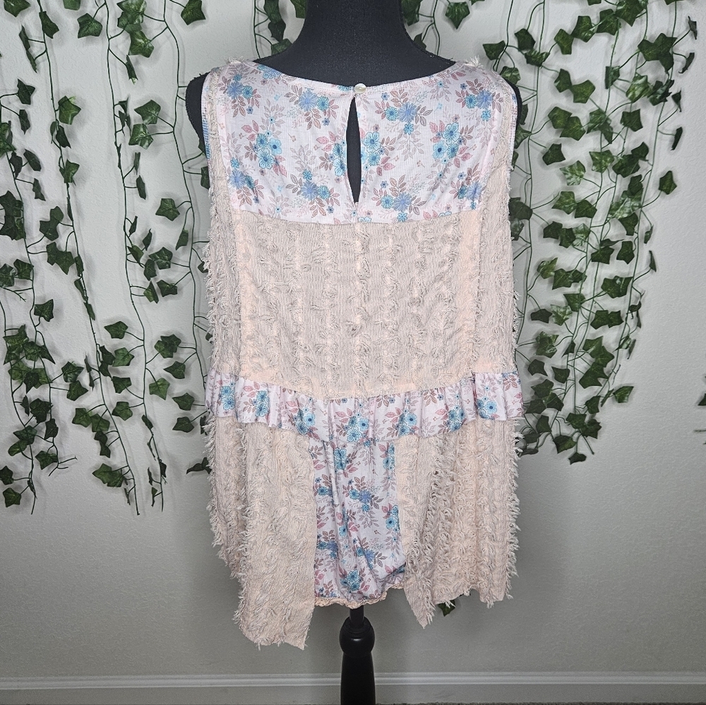 NWOT POL Mixed Media Boho Floral A-line Pink Fluffy Flowy Tank Blouse - Picture 5 of 8